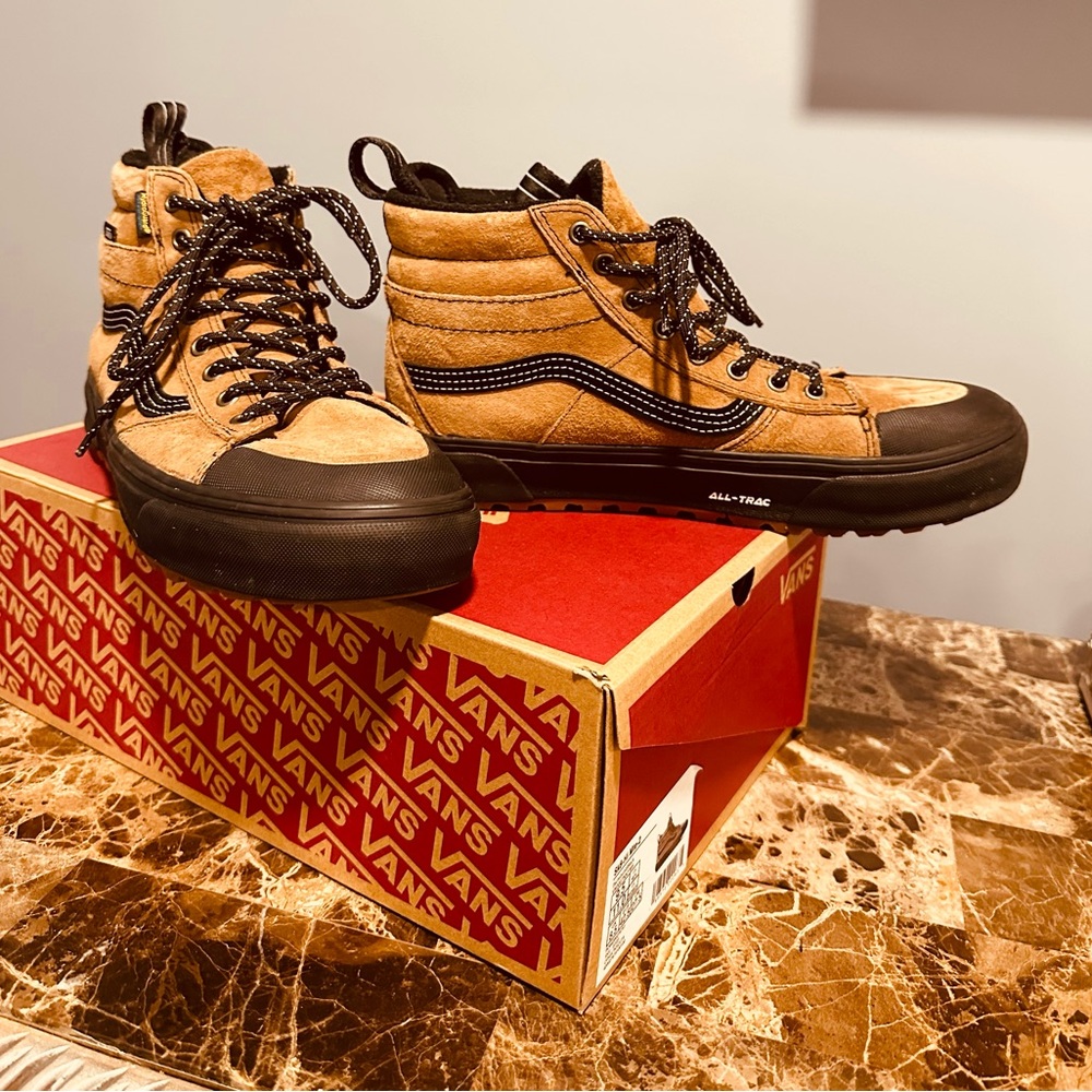Van’s Men’s Sk8-Hi Mte-2 Shoes - Picture 2 of 7